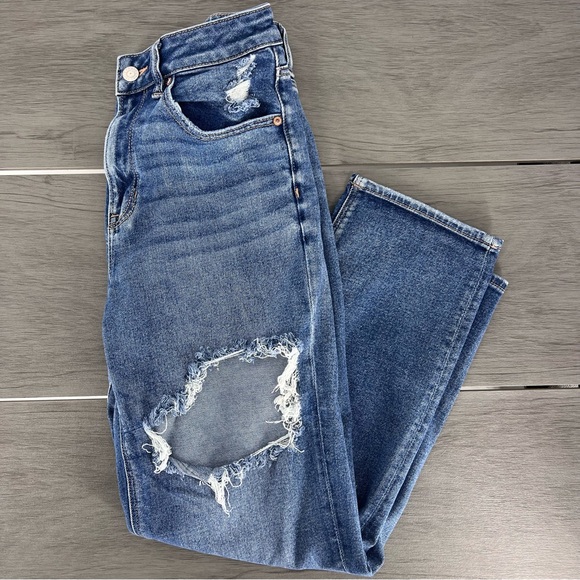 American eagle distressed Jean size 8 regular - Picture 1 of 10